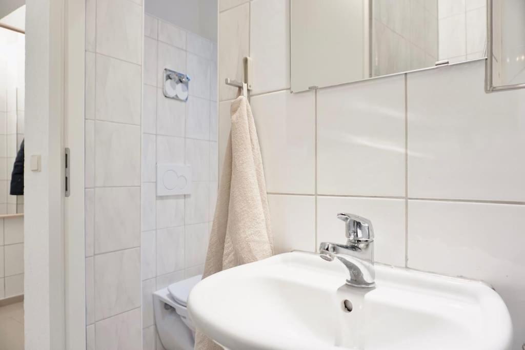 Gemutliches Kleines Studio-Apartment In Top Lage Nahe Karlsruhe Innenstadt Mit Klimaanlage Dış mekan fotoğraf
